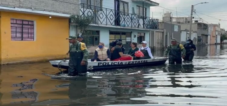 Chalco bajo el agua; sigue lloviendo Chalco bajo el agua; sigue lloviendo