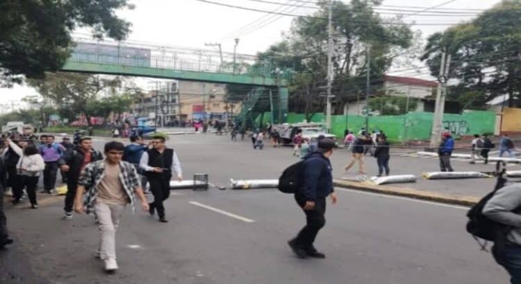 Pobladores de Álvaro Obregón se vuelven a manifestar por desabasto de agua