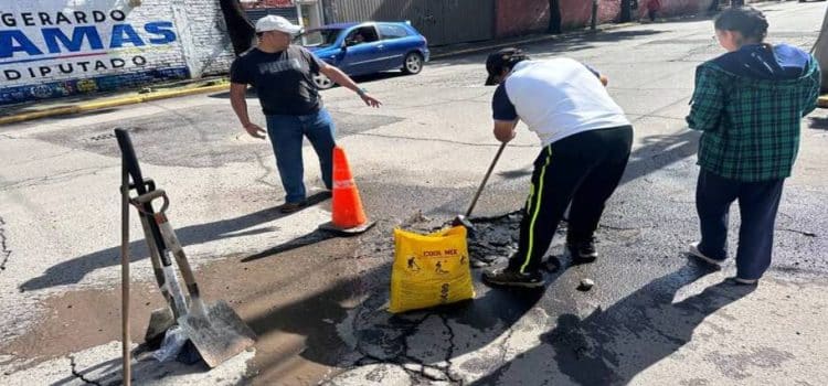 Analizan posibilidad de asignar más recursos para bacheo en Toluca