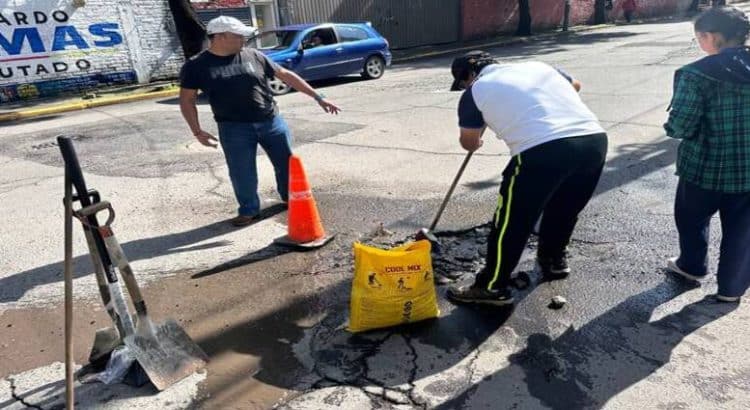 Analizan posibilidad de asignar más recursos para bacheo en Toluca