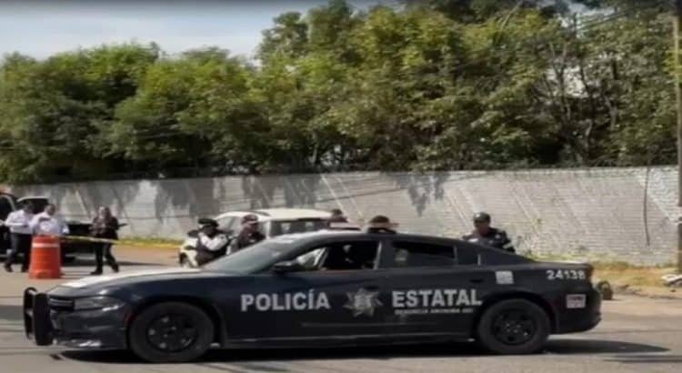 Atropellan a madre e hija mientras viajaban en motocicleta en Toluca; una de ellas murió
