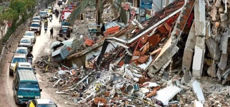 Desplazados vuelven a un Beirut en ruinas