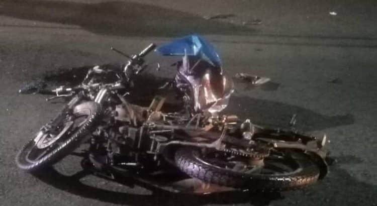 Motociclista muere tras accidentarse en Toluca; su prima resultó herida