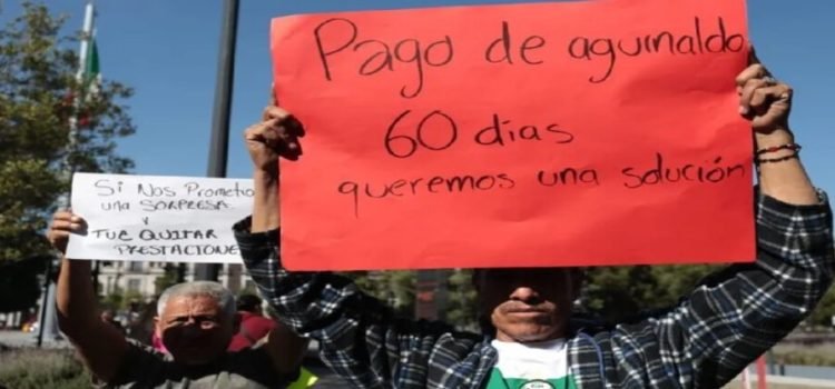 Bomberos de Toluca exigen pagos atrasados al Ayuntamiento