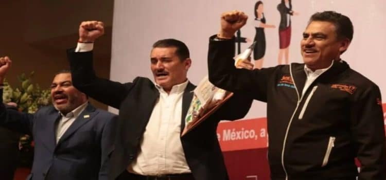 José Alfredo Geraldo Benoit toma protesta como Secretario General del SNTE sección 17