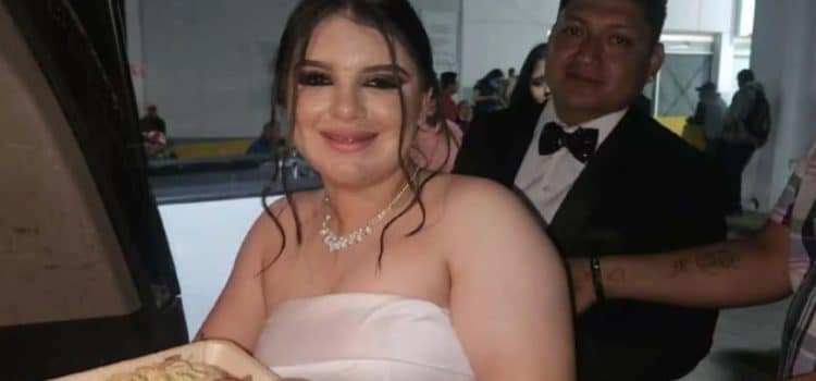 Novios reparten banquete de bodas en un hospital público Novios reparten banquete de bodas en un hospital público