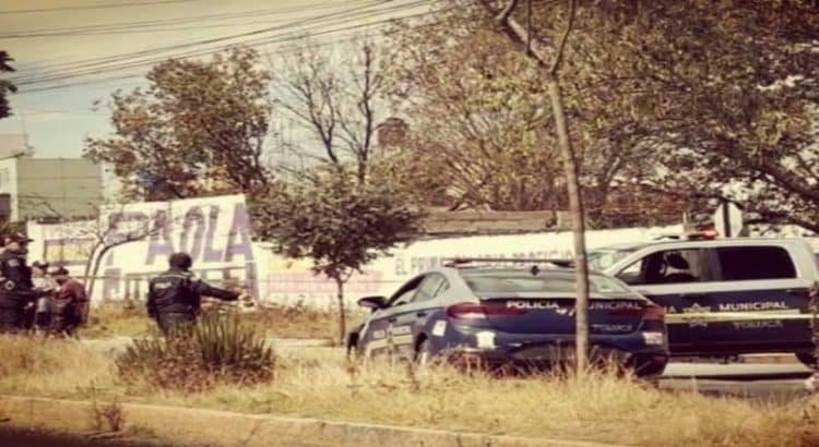 Adulto mayor fallece al caer de escalera en Toluca