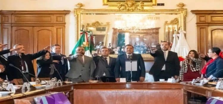 Presentan nuevo gabinete municipal de Toluca
