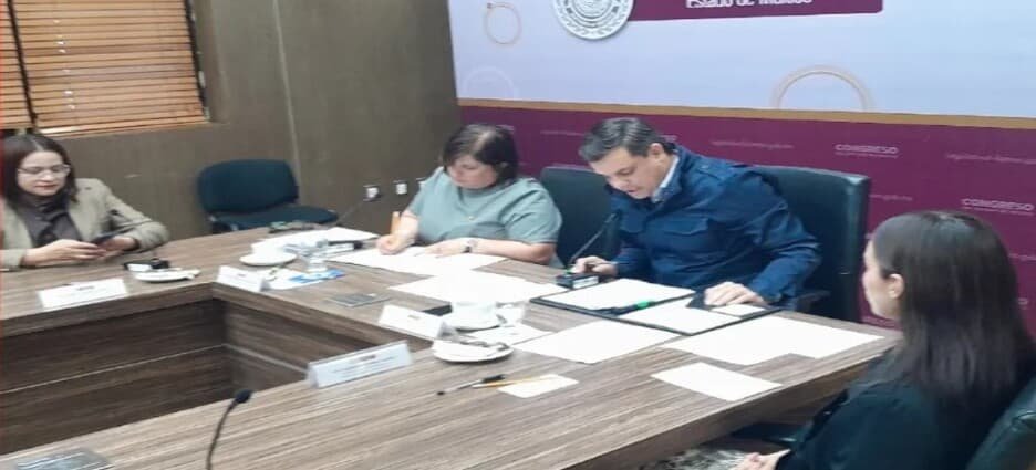 Aprueban multa de más de 339,000 pesos a quienes regalen plásticos de un único uso en Edomex