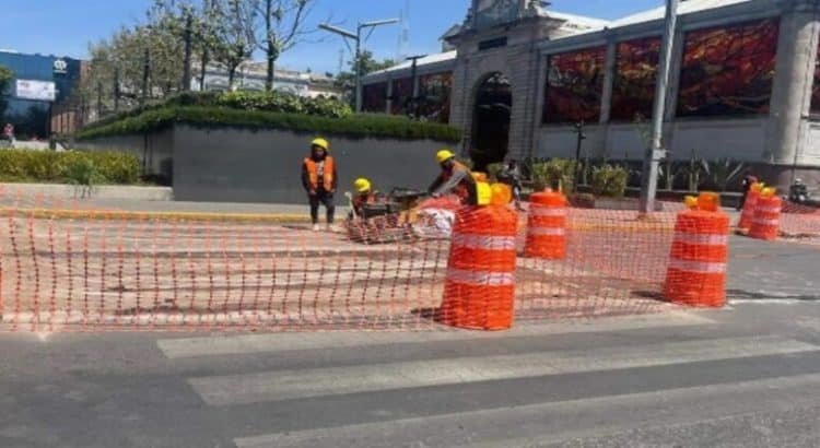 Reducen carriles en Avenida Lerdo por construcción de cruces peatonales