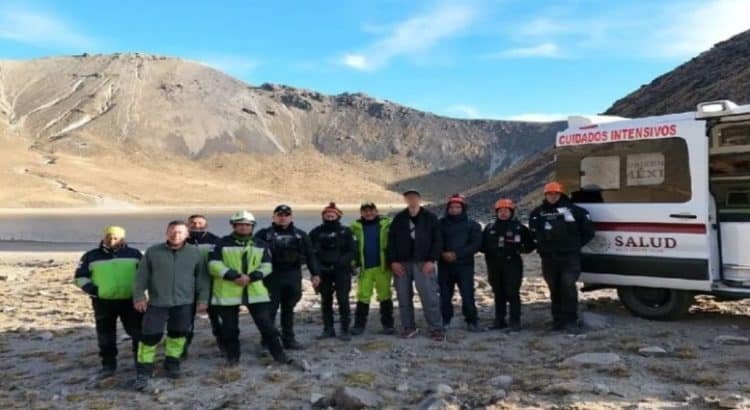 Rescatan a turista ucraniano que se había extraviado en el Nevado de Toluca