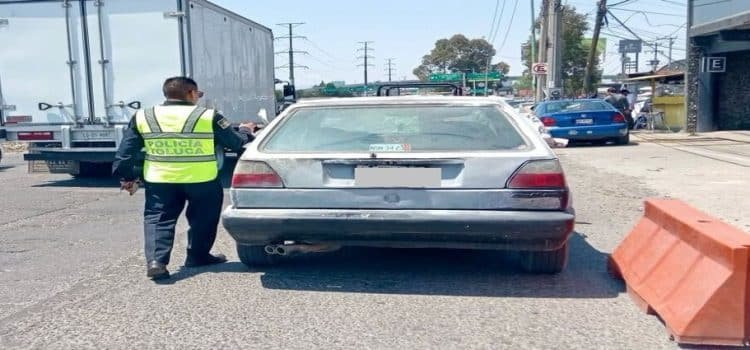 Policía municipal de Toluca recupera 3 vehículos con reporte de robo