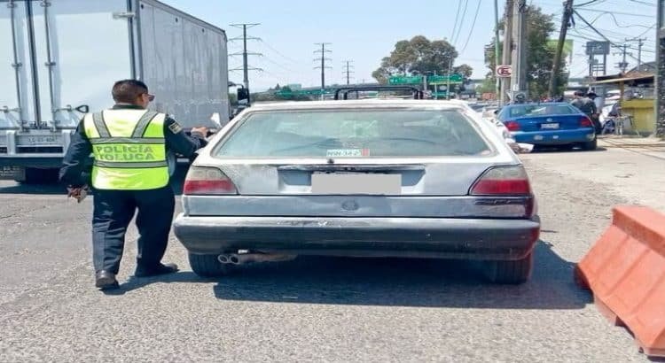 Policía municipal de Toluca recupera 3 vehículos con reporte de robo