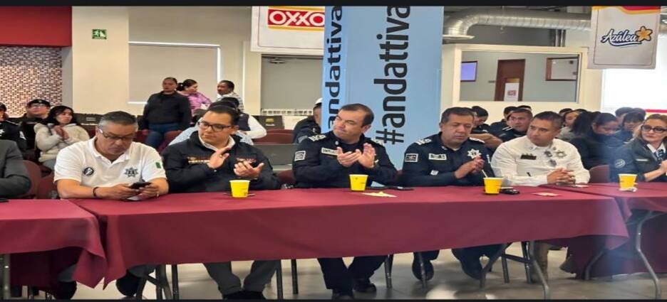Empresas de Toluca reconocen labor de la Policía municipal