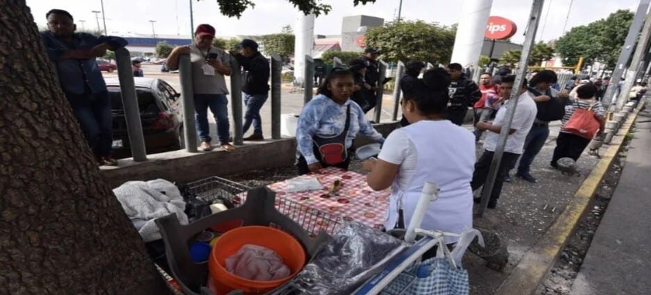 Comercio establecido de Toluca pide contención del ambulantaje durante Semana Santa