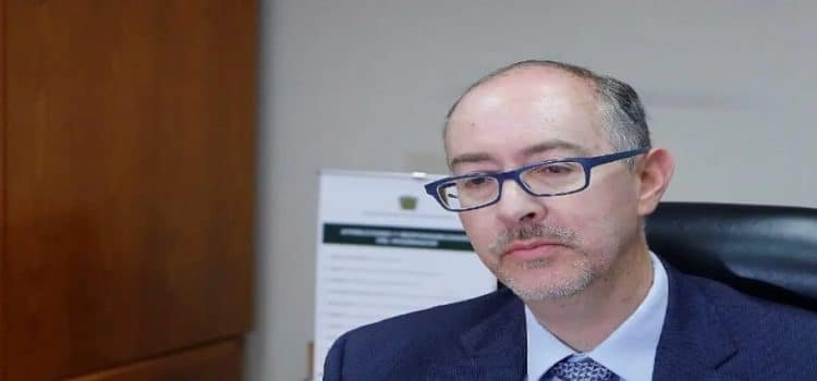 Piden renuncia del rector de la UAEMex por presunto desvío de recursos