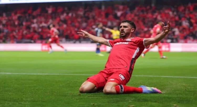 Paulinho hace a un lado las comparaciones con Cardozo