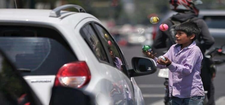 Más de 318,000 menores trabajan en el Edomex