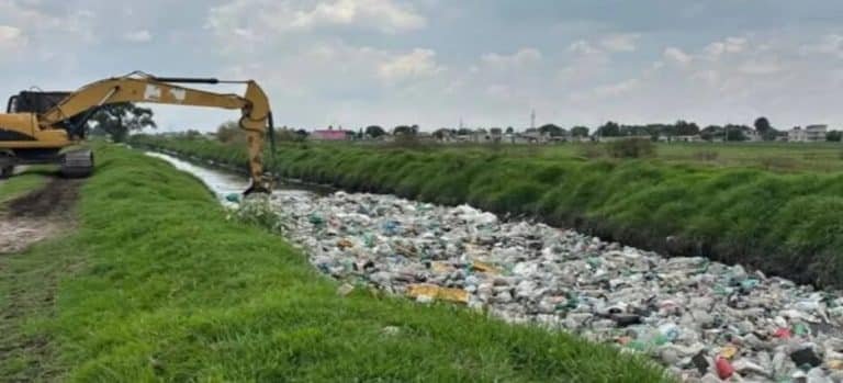 Se han retirado 470 toneladas de basura en canales de Toluca