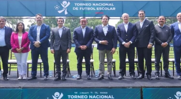 FIFA, SEP y FMF inauguran torneo de futbol infantil en Toluca