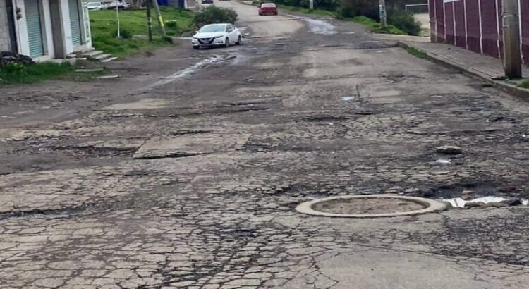 Gobierno de Toluca rehabilitará calles en Santiago Tlacotepec