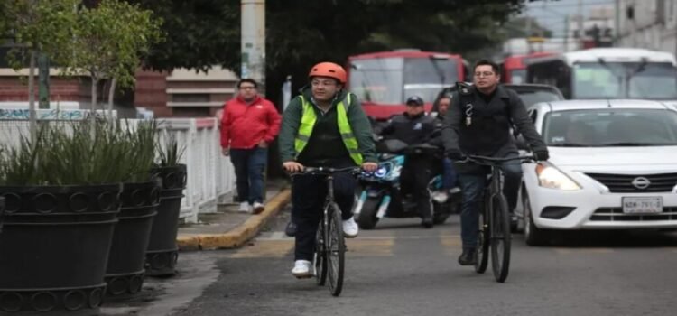 Inicia segunda etapa de ciclovía en avenida Isidro Fabela, Toluca
