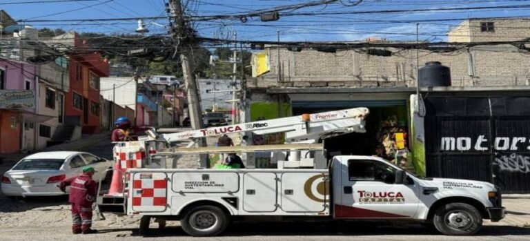 Iluminan zona norte de Toluca con 600 luminarias que brindan seguridad de tránsito a habitantes