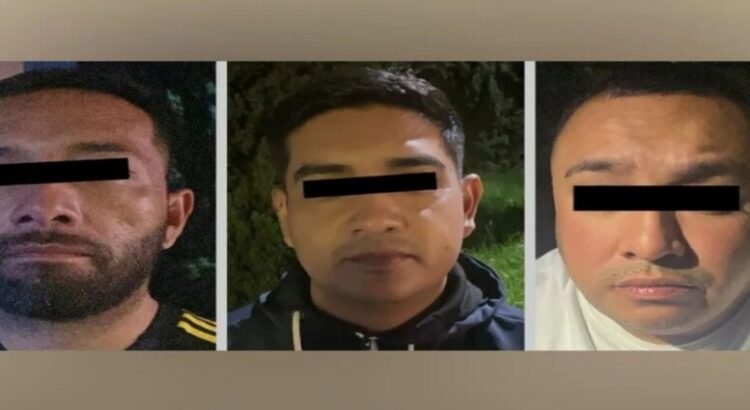Detienen a 3 hombres con identificaciones falsas de la FGR en Toluca