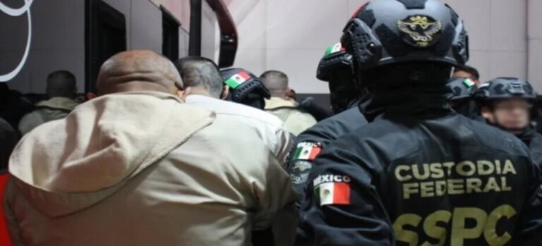 Trasladan a 60 reos de alta peligrosidad a penales federales