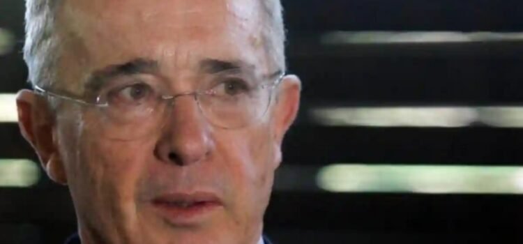 Dan 12 años de prisión a expresidente colombiano Dan 12 años de prisión a expresidente colombiano
