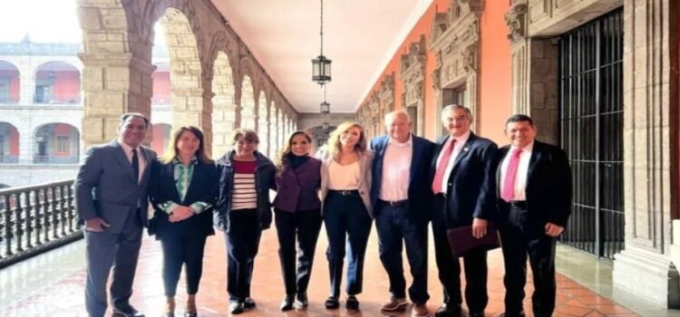 Gobernadora Delfina Gómez acude a Palacio Nacional para revisar avances de IMSS-Bienestar Gobernadora Delfina Gómez acude a Palacio Nacional para revisar avances de IMSS-Bienestar