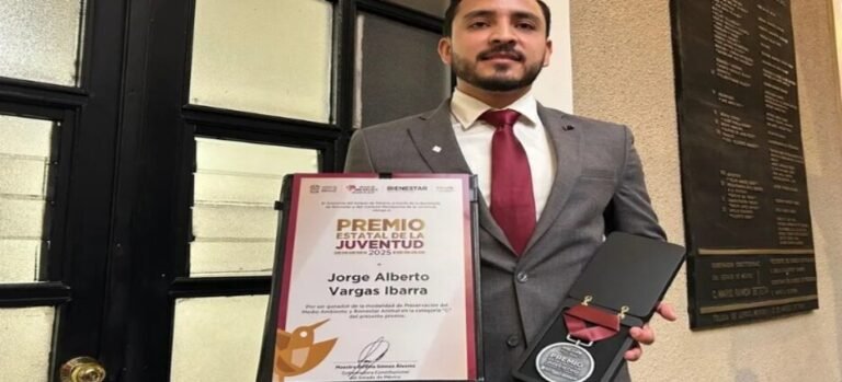 Joven de Toluca gana Premio Estatal de la Juventud en la edición 2025