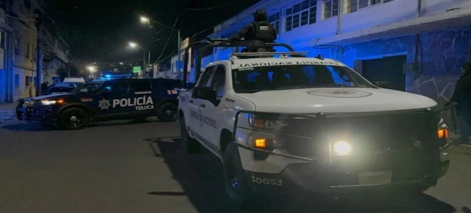 Ataque en domicilio deja saldo de 2 muertos y una mujer herida en Toluca