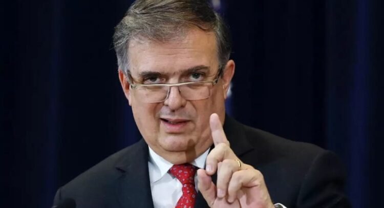 Presentó Ebrard decálogo económico Presentó Ebrard decálogo económico