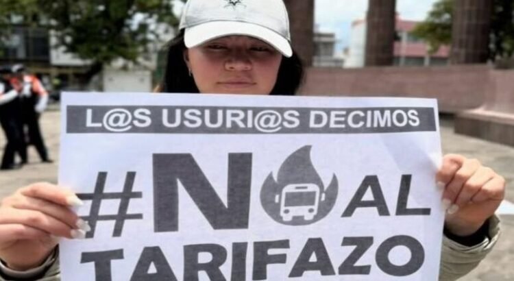 Sin transporte en Edomex, operadores protestan por tarifas Sin transporte en Edomex, operadores protestan por tarifas