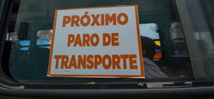 Transportistas amenazan con paro si no hay aumento a la tarifa en Edomex Transportistas amenazan con paro si no hay aumento a la tarifa en Edomex