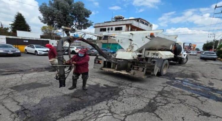 Trabajos de bacheo permiten un tránsito más ágil en delegaciones de Toluca Trabajos de bacheo permiten un tránsito más ágil en delegaciones de Toluca