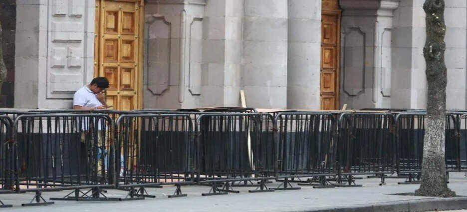 Se preparan con vallas y cierres viales por fiestas patrias en Toluca