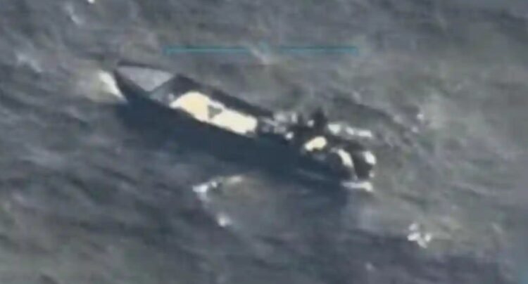 Ataca Estados Unidos otra lancha de presuntos “narcoterroristas”