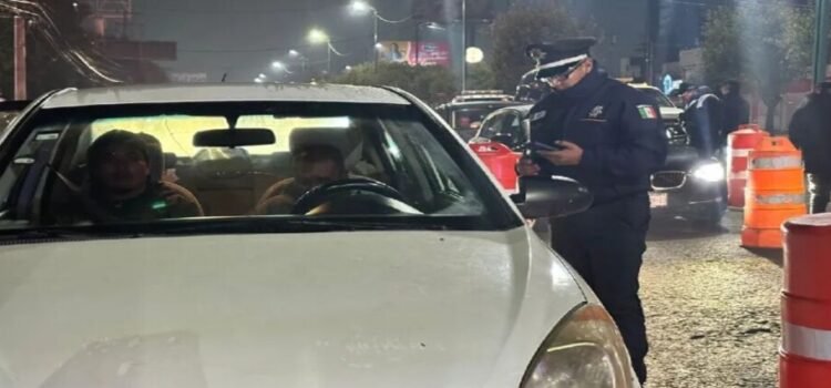 Se remitieron a 46 personas por conducir alcoholizados durante fiestas patrias en Toluca Se remitieron a 46 personas por conducir alcoholizados durante fiestas patrias en Toluca