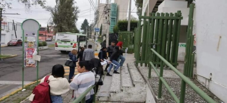 Estudiantes de la UAEMex regresan a clases tras más de 4 meses de paro