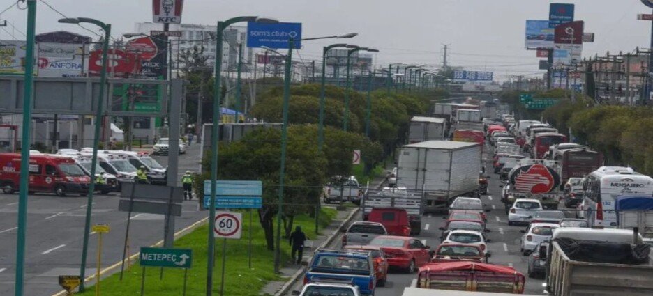 Anuncian cierre vial por obras en Toluca