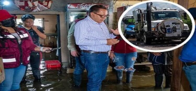 Familias de colonia Constitución Totoltepec reciben apoyo tras inundaciones en Toluca Familias de colonia Constitución Totoltepec reciben apoyo tras inundaciones en Toluca
