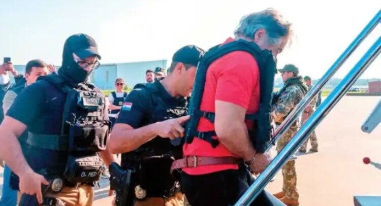 Frenan orden de aprehensión contra Bermúdez Requena