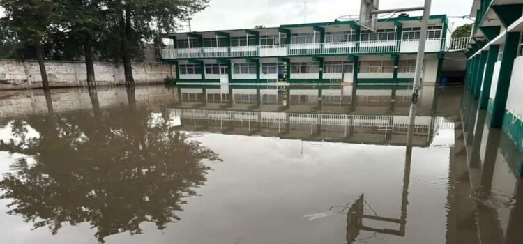 Reportan solo afectaciones leves tras bimestre de lluvias en Edomex Reportan solo afectaciones leves tras bimestre de lluvias en Edomex