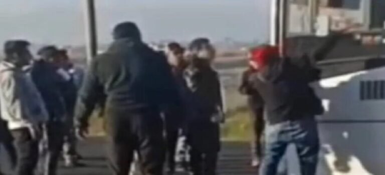 Transportistas se disputan el pasaje tras aumento a la tarifa