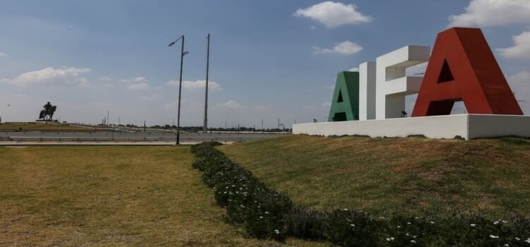 "Pese a cancelación de rutas del AIFA a EUA, el Aeropuerto de Toluca tiene gran potencial carguero": Sedeco “Pese a cancelación de rutas del AIFA a EUA, el Aeropuerto de Toluca tiene gran potencial carguero”: Sedeco
