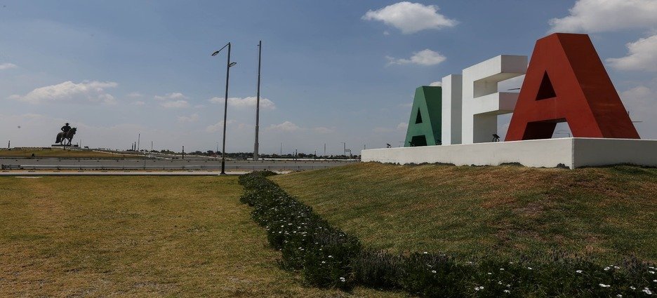 "Pese a cancelación de rutas del AIFA a EUA, el Aeropuerto de Toluca tiene gran potencial carguero": Sedeco