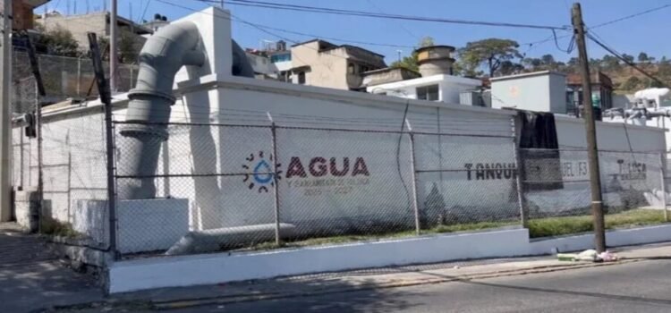 Rehabilitación en tanque desabastece de agua a un tercio de pobladores de Toluca