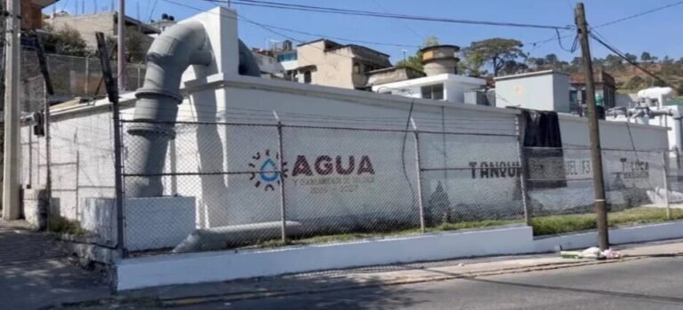 Rehabilitación en tanque desabastece de agua a un tercio de pobladores de Toluca